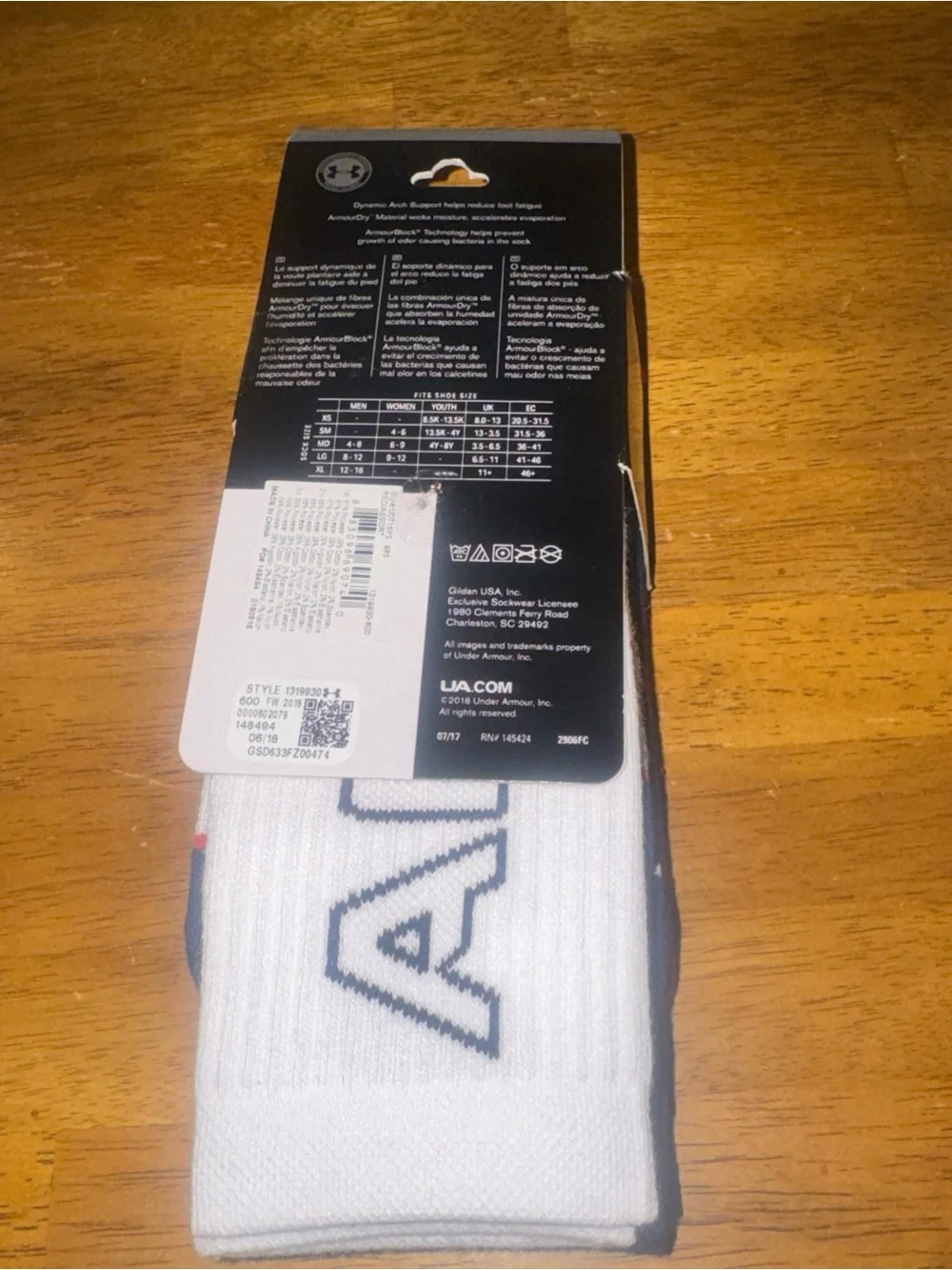 Under Armour Phenom 3 Pair Crew Socks Large Red White Blue Men’s New With Tags